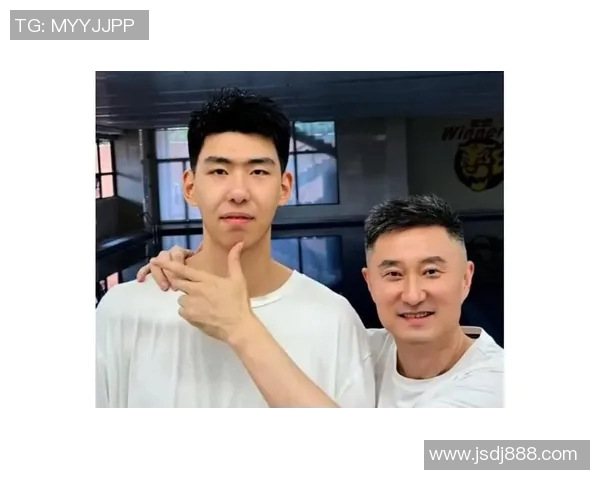 G2赛场热战徐昕陪练助力山西外援加练杜锋再谈外援实力差距