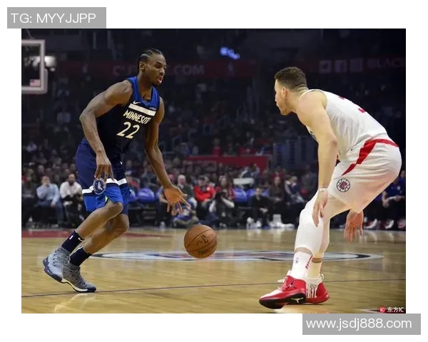 维金斯狂砍42分三双表现热火主场轻松战胜黄蜂队